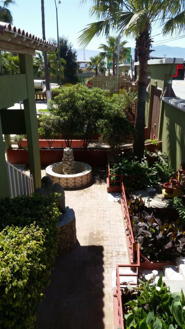 Hotel Azteca Inn 엔세나다 외부 사진