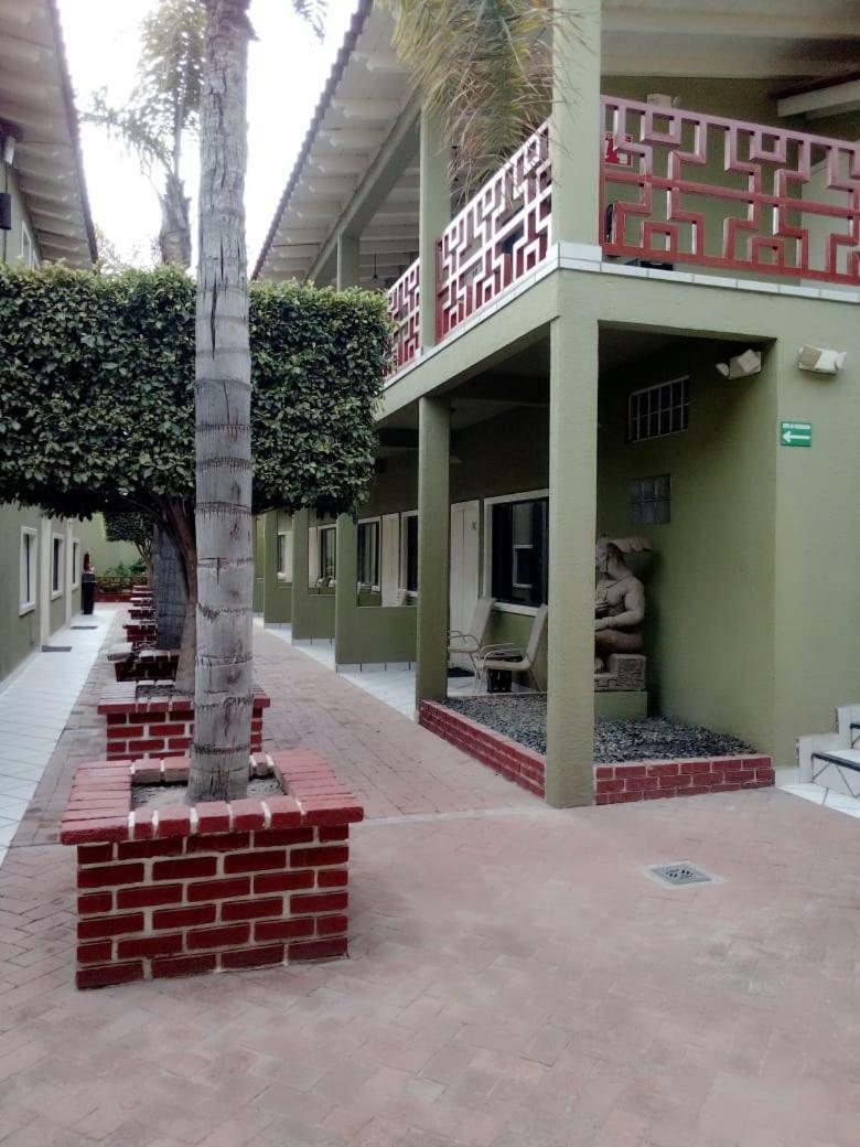 Hotel Azteca Inn 엔세나다 외부 사진
