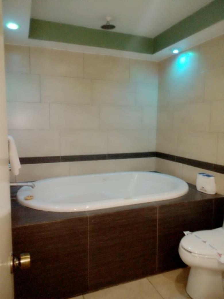 Hotel Azteca Inn 엔세나다 외부 사진