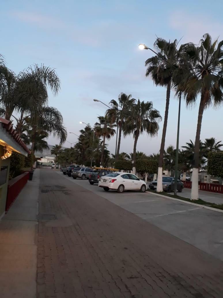 Hotel Azteca Inn 엔세나다 외부 사진